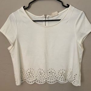Super cute crop top!